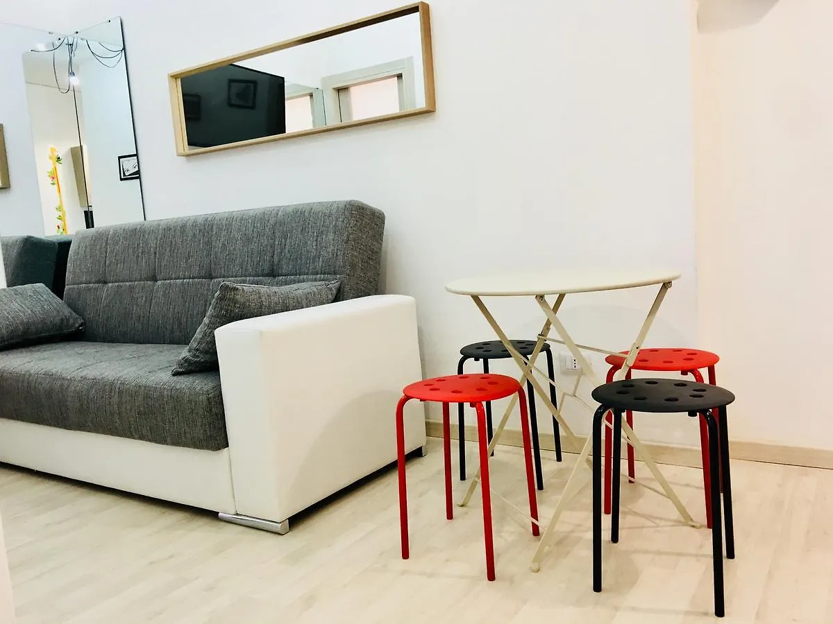 City Center Flat In Milanアパートメント ミラノ